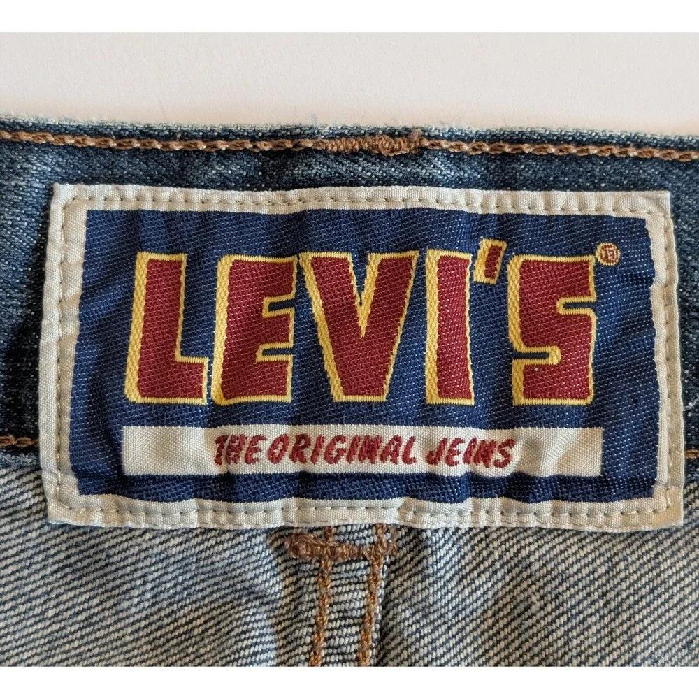 Levis 579 Baggy Denim Shorts Mens 40 Blue Medium Wash Gold Embroidered Pockets